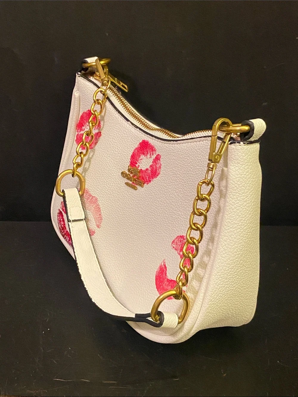 Coach Teri White Leather Shoulder Bag w/Pink Kiss Prints Chain Strap